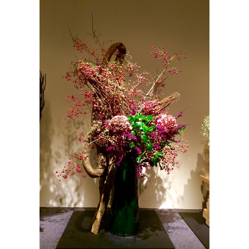 草月いけばな展画像